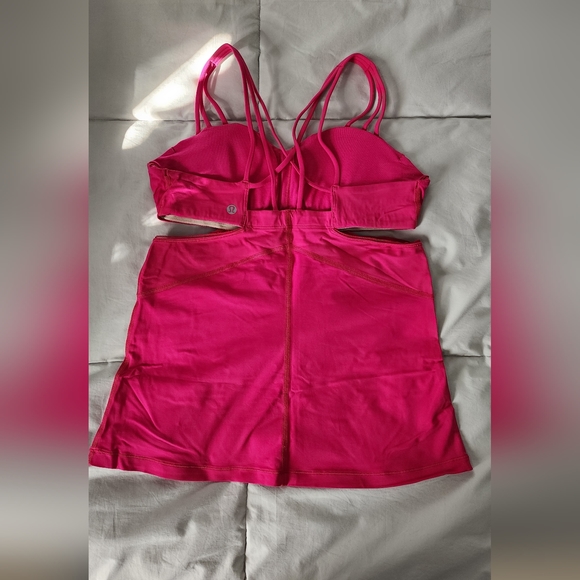 Lululemon Strappy Exquisite Tank II size 8 - Picture 3 of 4